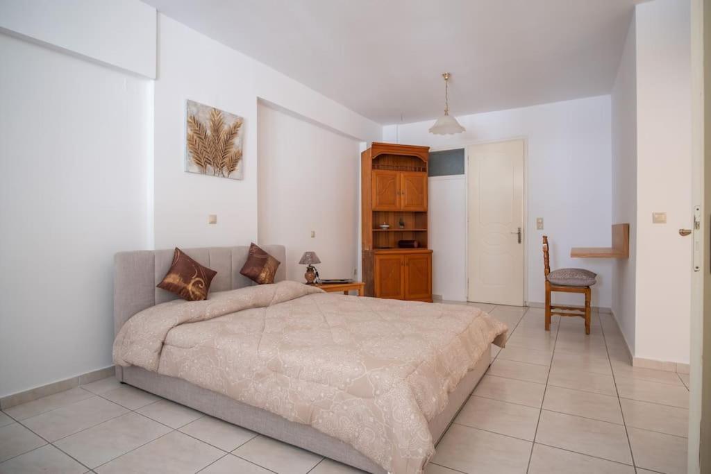 Thetis Luxury Apartment