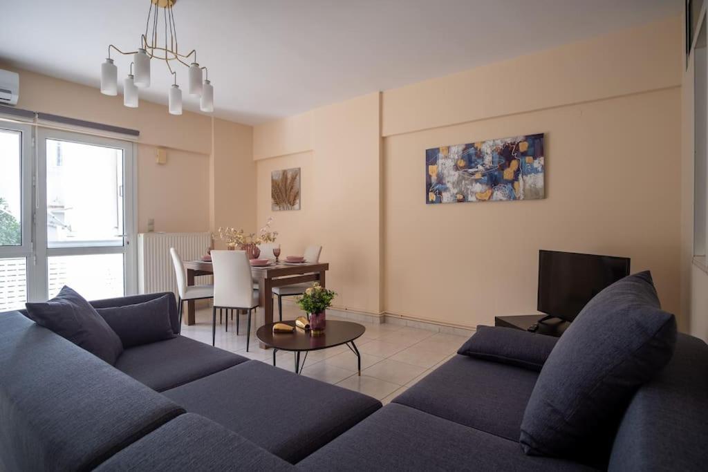 Thetis Luxury Apartment *